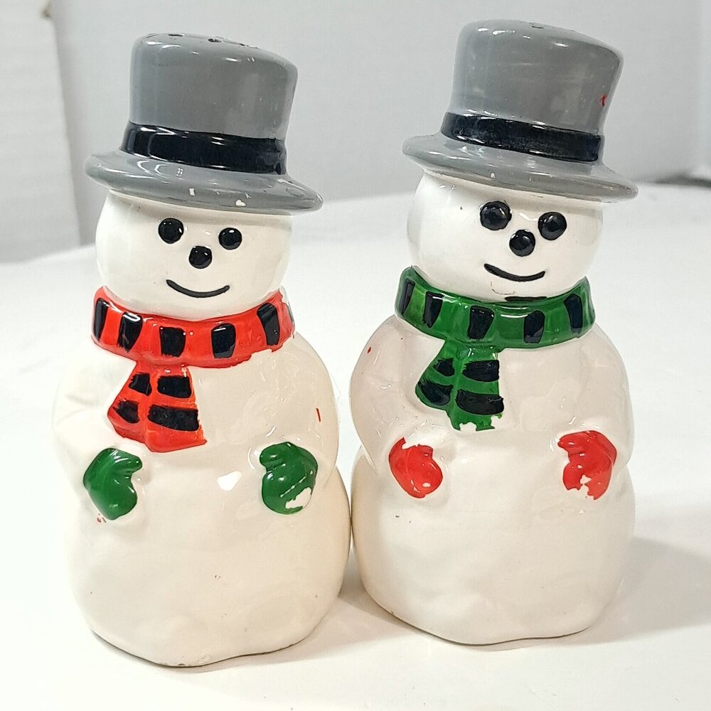 Toscany Collection Snowman salt & Pepper shakers Japan ceramic Christmas Vintage